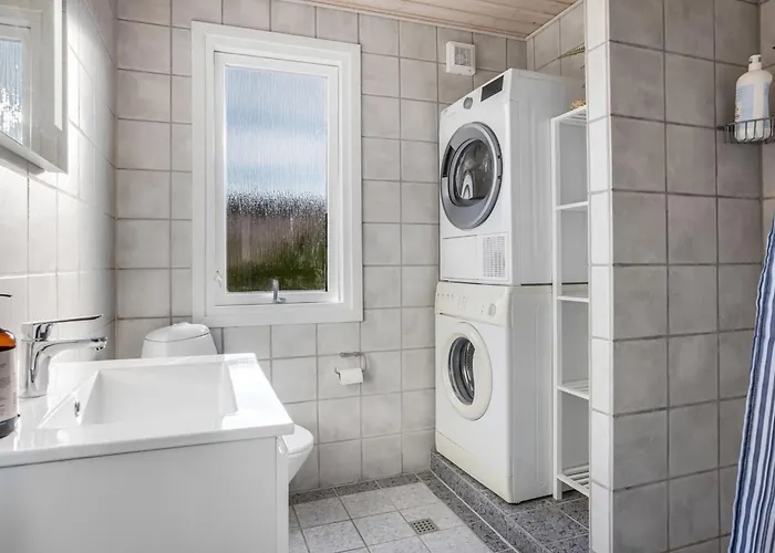 Ali - 500m From The Sea By Interhome Hejls